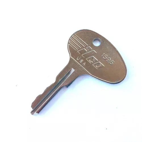 Mitsubishi Dozer Ignition Key 123243